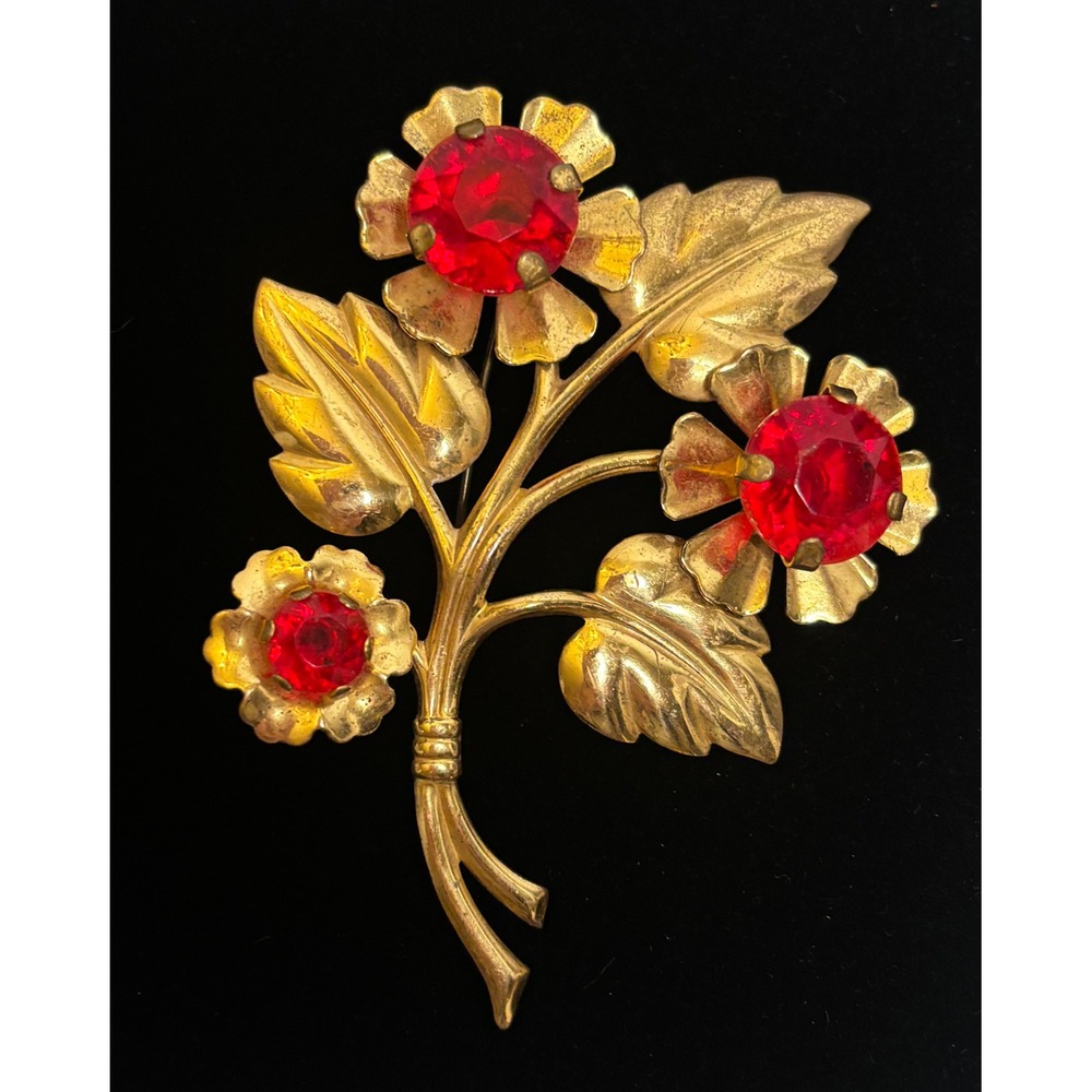 Vintage Flower Spray Brooch Pin Prong Set Red Rhinestone Gold Tone Large